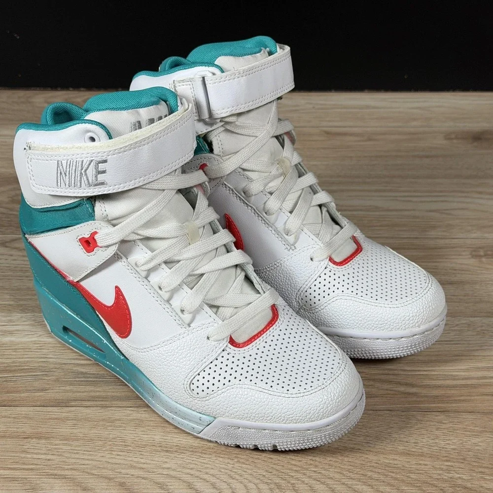 Nike Shoes Womens Size 7.5 White Green Air Revolution Sky Hi Sneakers 599410-101
